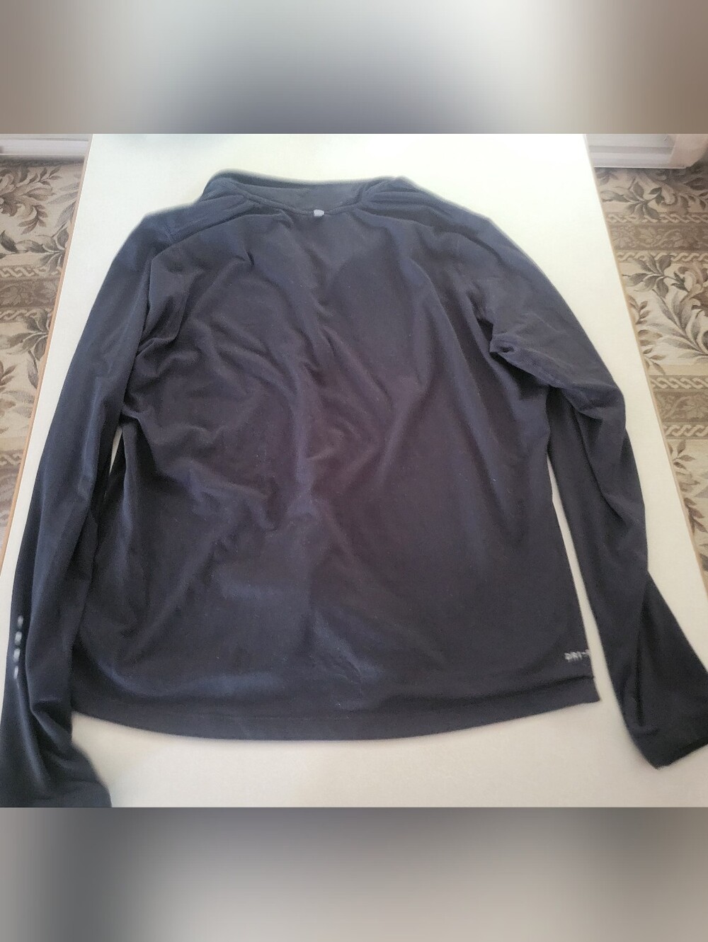 Nike Black Quarter-Zip Performance Long-Sleeve Shirt - Picture 2 of 7